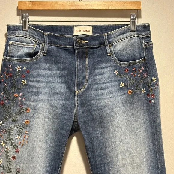 Driftwood Kelly Jeans Womens 32x32 Embroidered Floral Straight Leg Denim Boho - Picture 2 of 9